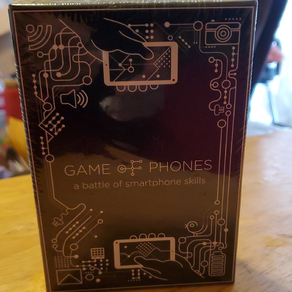 Urban Outfitters Game of Phones Card Game